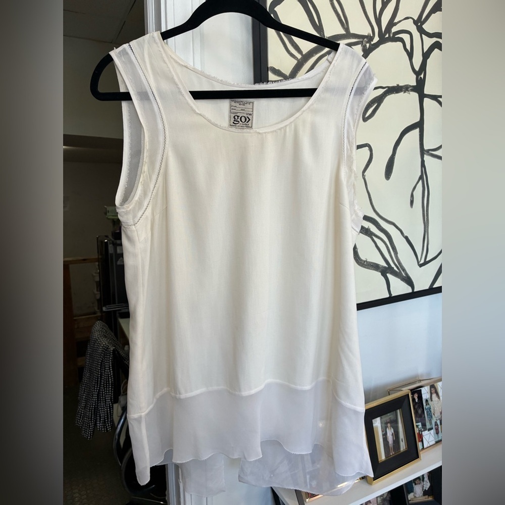 Go Silk white and cream tiered silk blouse size L